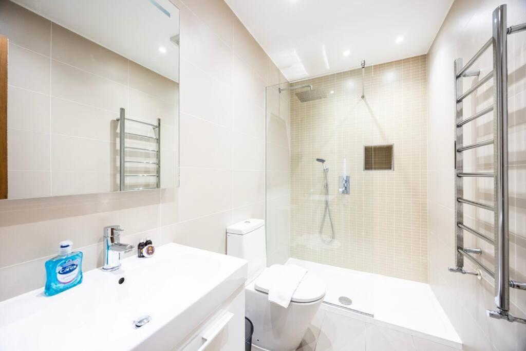 Smart Kensington Retreat 2br Апартаменты Лондон