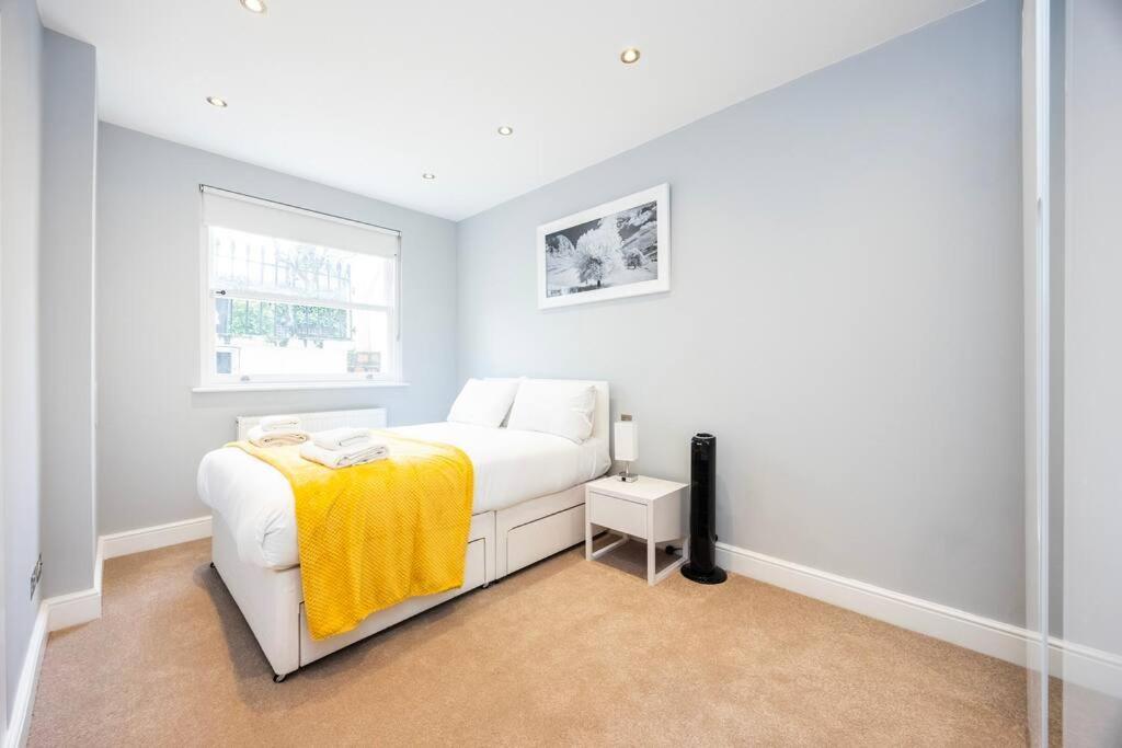 Smart Kensington Retreat 2br * Лондон