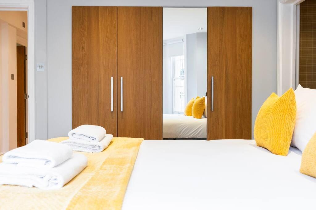 Апартаменты Smart Kensington Retreat 2br *
